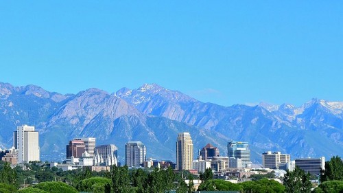 800px-Salt_Lake_City_-_July_16,_2011